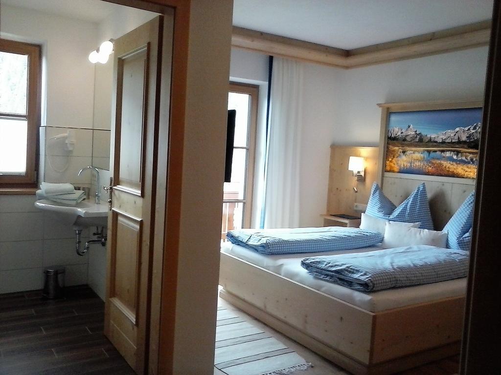 Farm stay Biobauernhof Windbachgut Eben Im Pongau